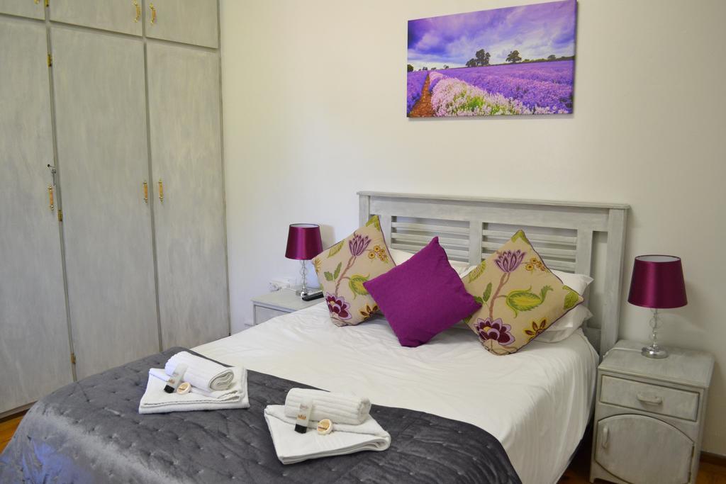 Castello Guesthouse Vryburg 外观 照片