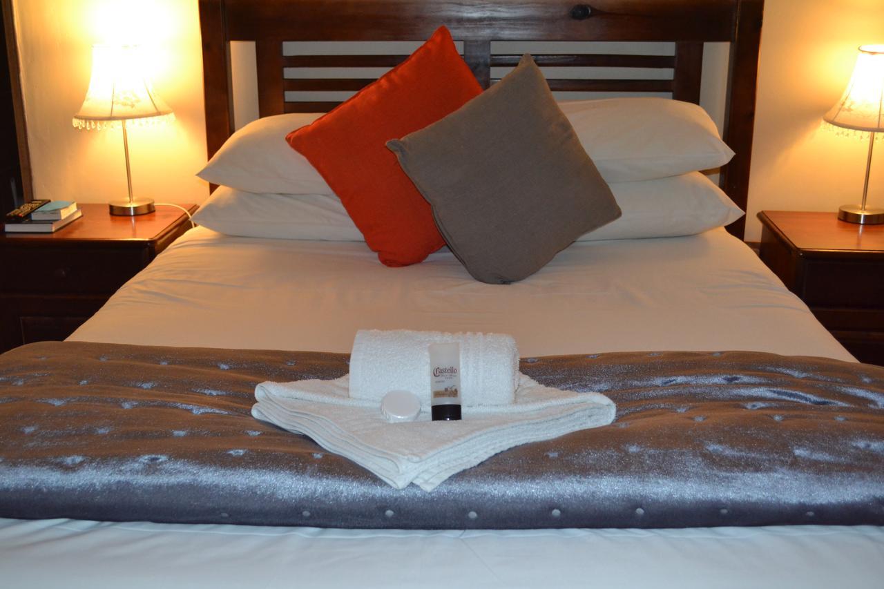 Castello Guesthouse Vryburg 外观 照片