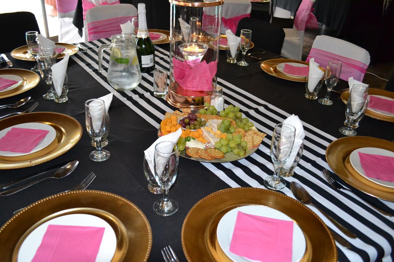 Castello Guesthouse Vryburg 外观 照片